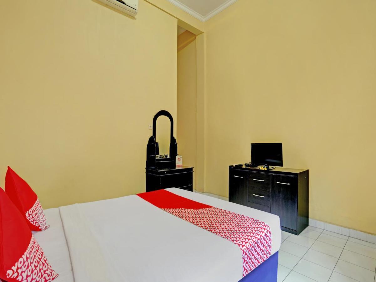 Oyo 3096 Hotel Dewi Warsiki Gilimanuk Exterior foto