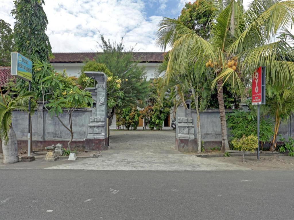 Oyo 3096 Hotel Dewi Warsiki Gilimanuk Exterior foto